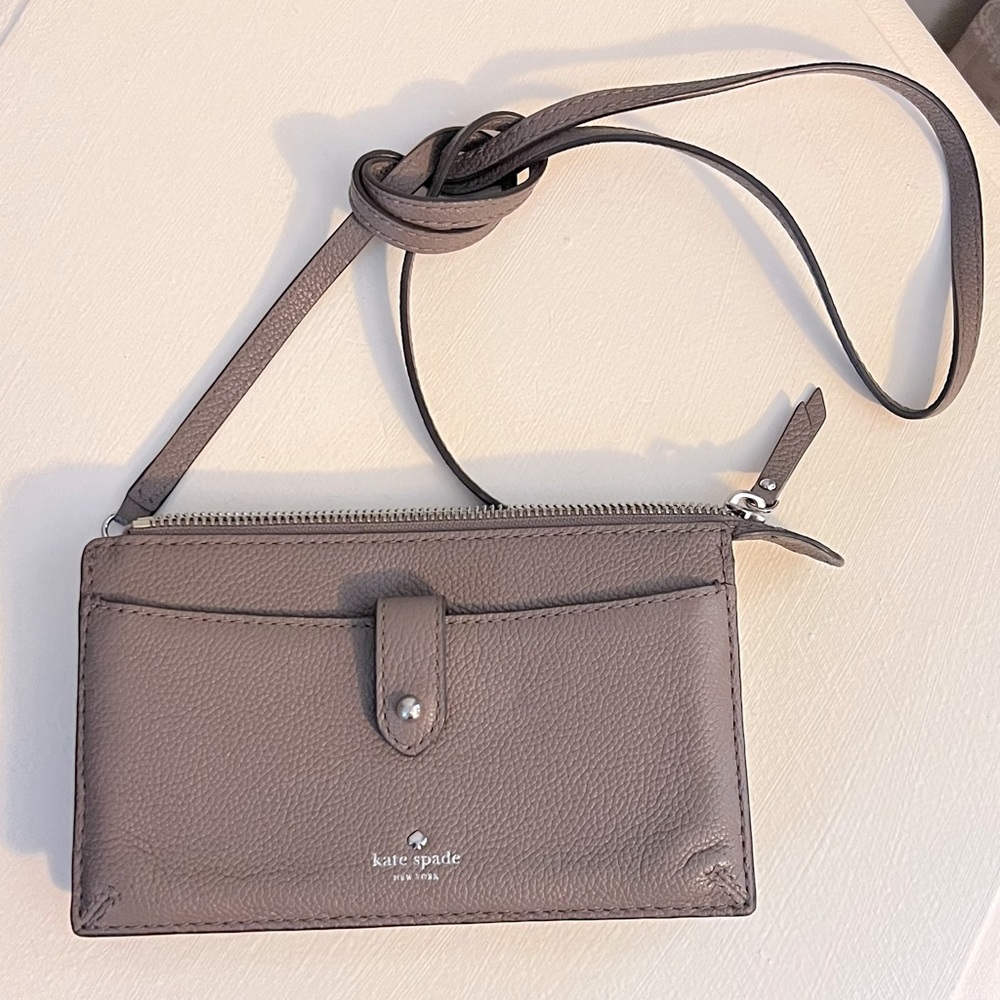 Small Kate Spade crossbody bag